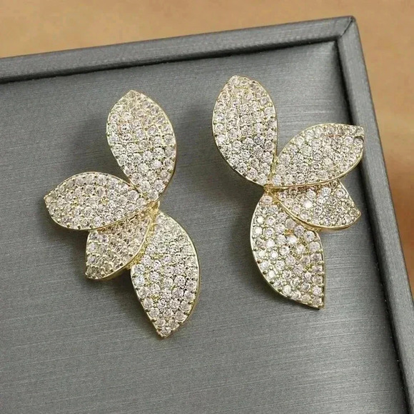 Women's Rakol Elegant Copper Irregular-Shaped Earrings - Picture 7 of 14